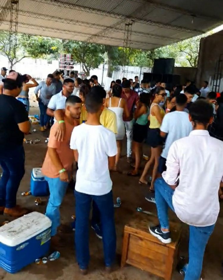 Según la policía solo 18 personas bailaron en Paso Barreto
