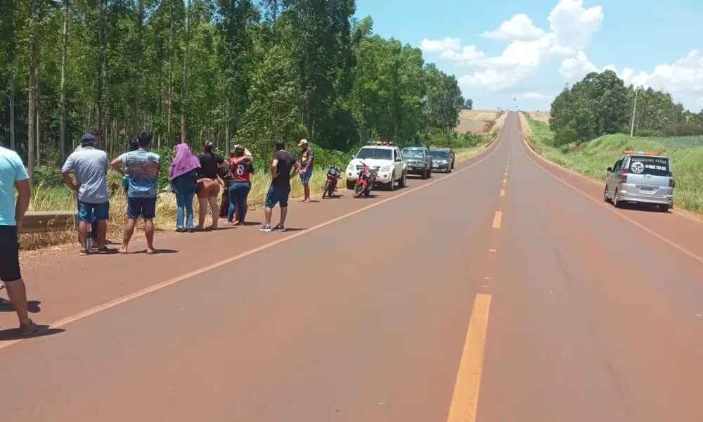 Acompañante muere tras caer de la motocicleta