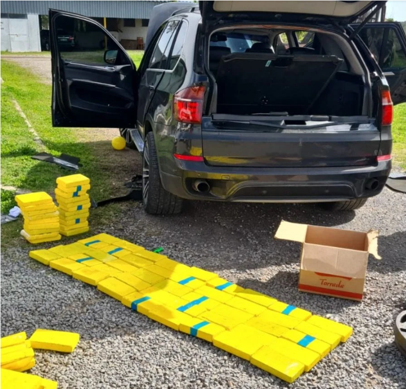 Pareja paraguaya cae en Uruguay con más de 83 kilos de cocaína