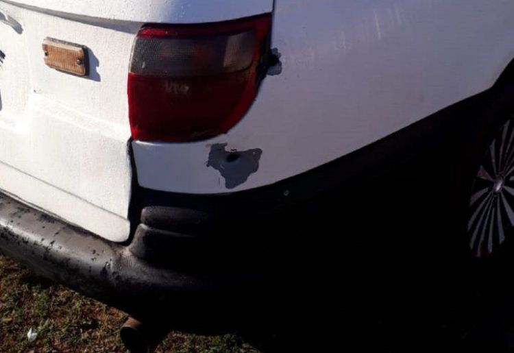 Disparan a vehículo estacionado en Presidente Franco