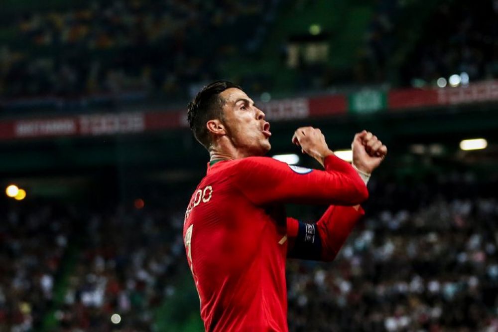 Cristiano Ronaldo agranda su leyenda al marcar su gol 700