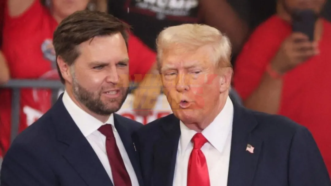 Trump levanta la mano a JD Vance como su sucesor
