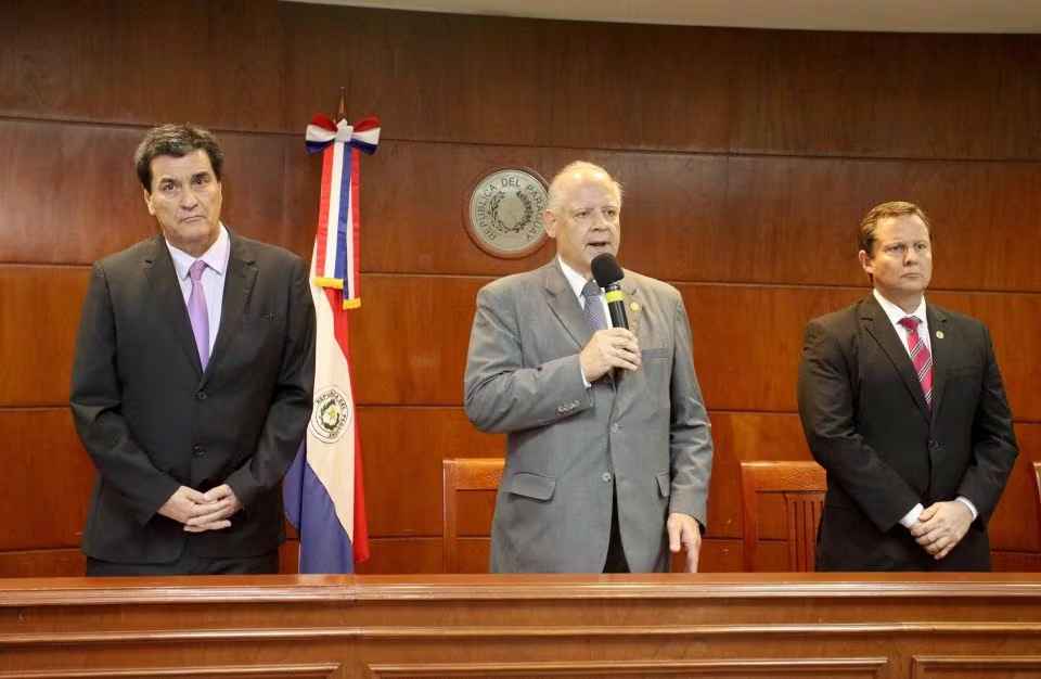 El ministro Luis María Benítez Riera asume este lunes como presidente de la Corte