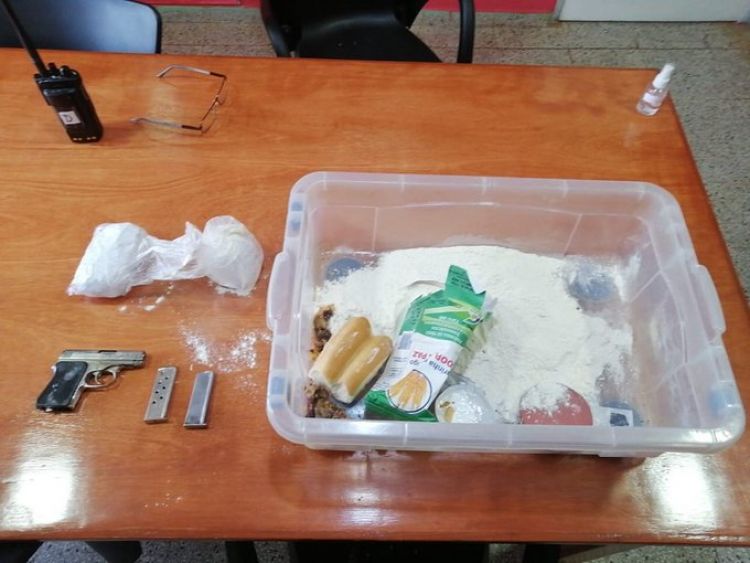 Incautan dinamita en gel y arma de fuego en penal de Encarnación