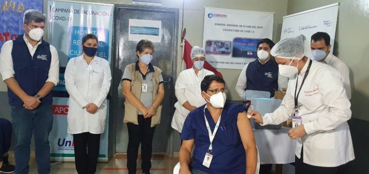 Sindicato denuncia que varios médicos todavía no fueron vacunados