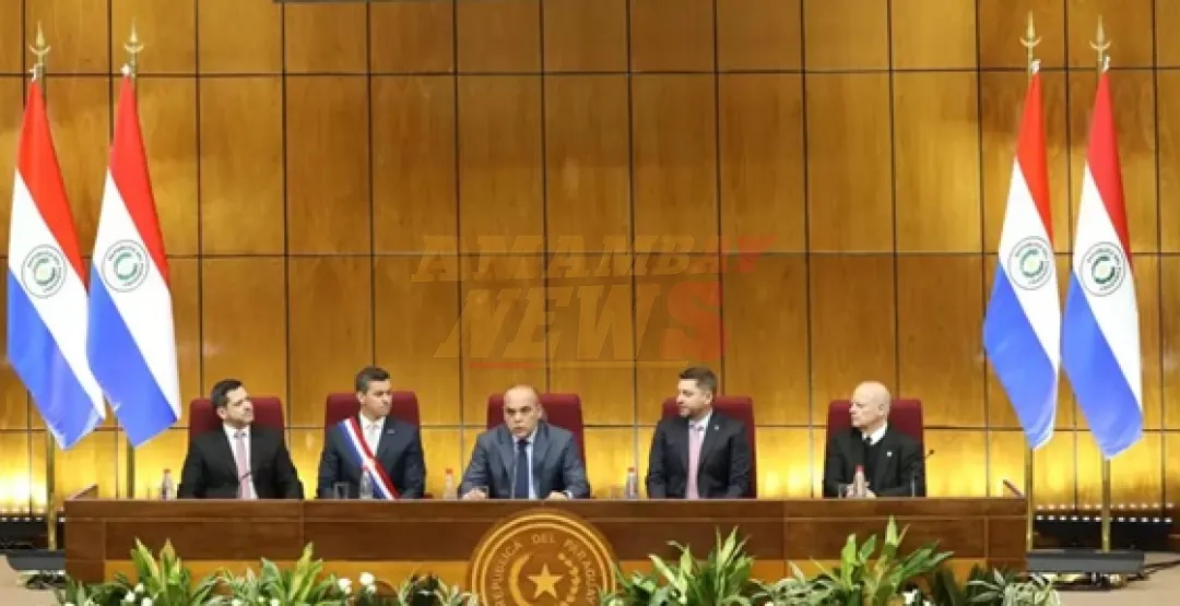Crisis en el oficialismo: aumentan roces entre Santi y cartistas