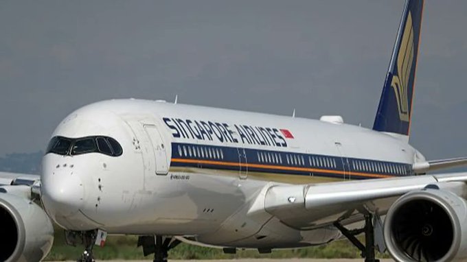 Un muerto y 30 heridos por las turbulencias en un vuelo entre Londres y Singapur