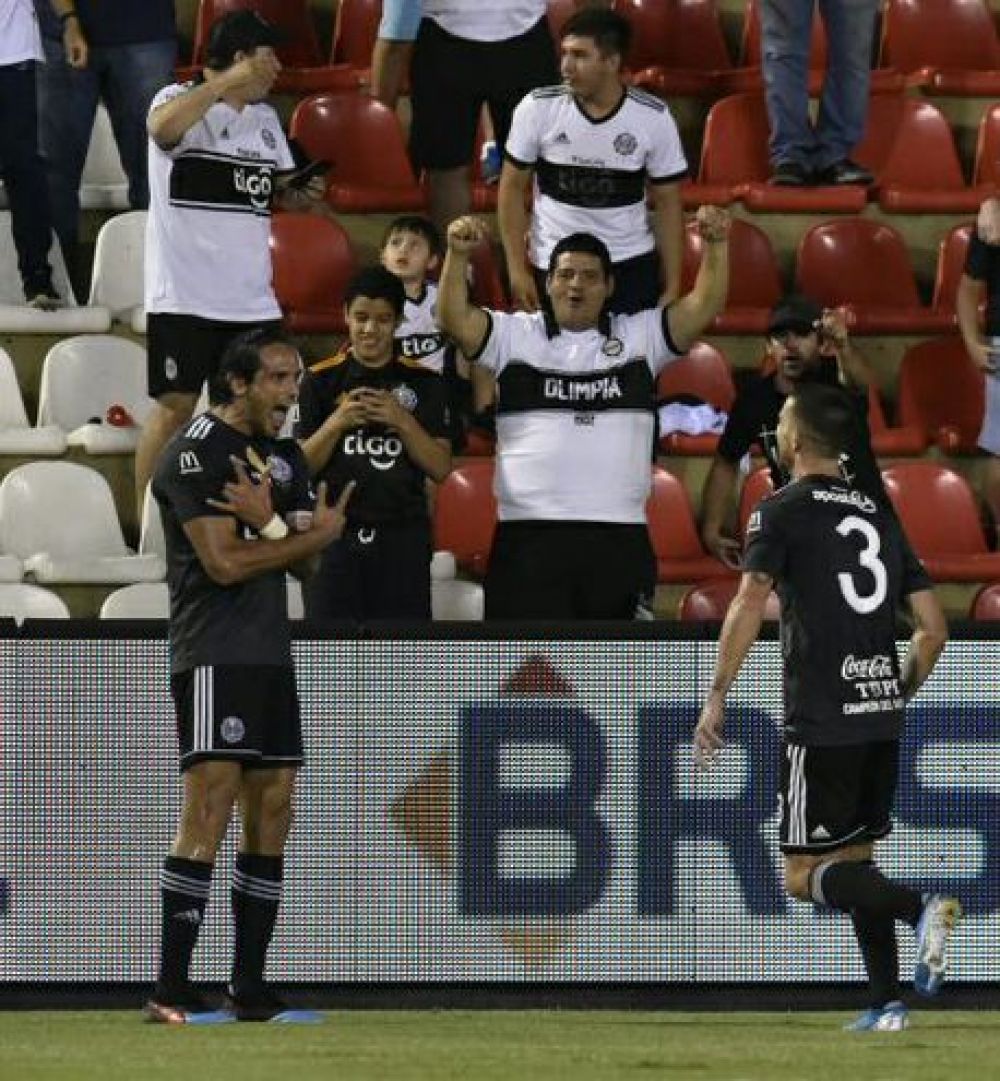 Festejo incompleto del Olimpia