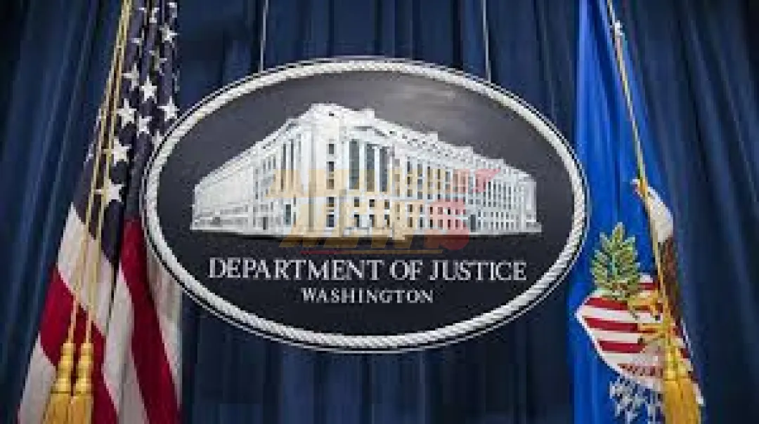 Despiden a funcionarios implicados en casos contra Trump