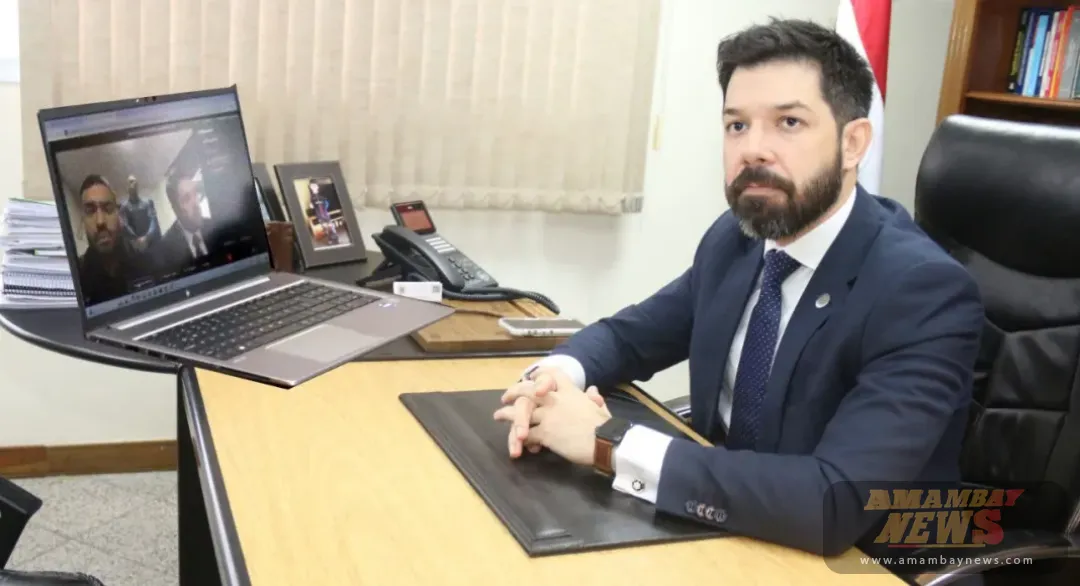 Juez concede permiso a Alexandre Gomes para asistir al velorio de su padre