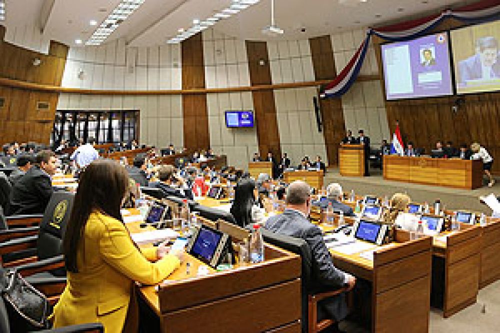 Cámara de Diputados define hoy si el tope de déficit fiscal será 2% o 3%