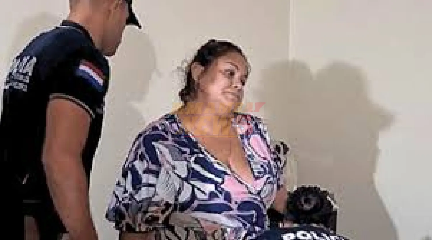 Hallan 74 pagarés firmados y sin fecha en estudio de la abogada Zully Ortiz