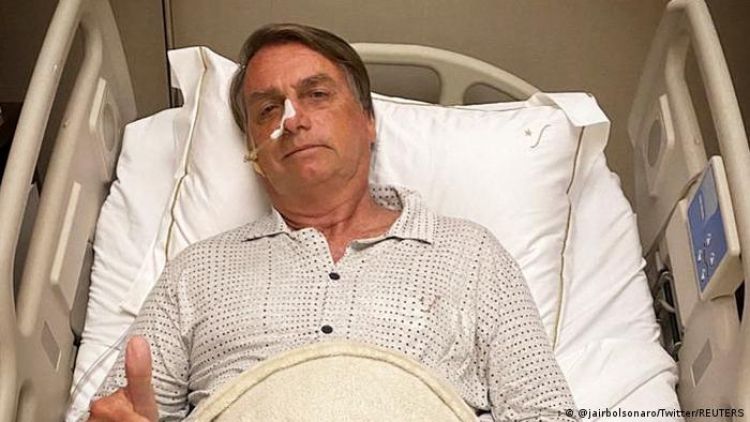 Sale Bolsonaro del hospital tras recuperarse de obstrucción intestinal