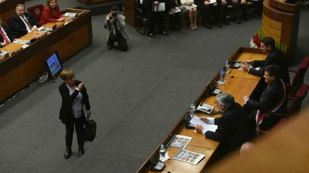 Masi califica de show la denuncia de Cartes en Fiscalía: “Lo que busca es amedrentar”