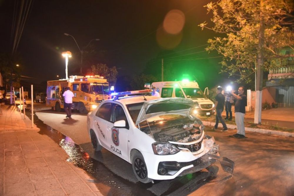 Violento choque tras persecución policial deja 4 heridos en Villa Elisa