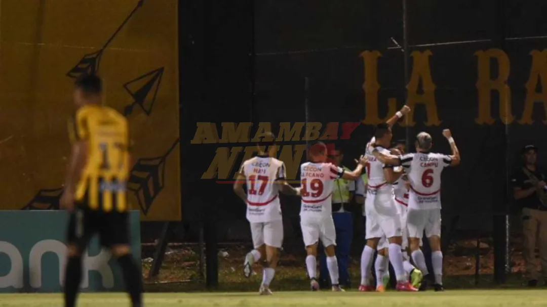 Libertad acaba con el invicto y el liderato de Guaraní