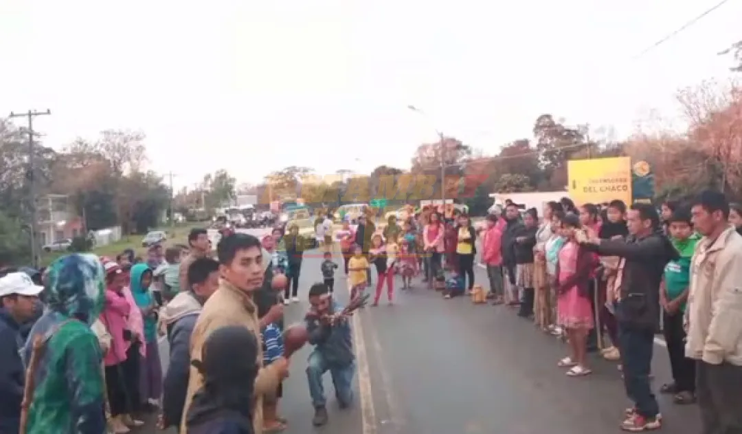 Indígenas mantienen bloqueo en Guayaybí y exigen destitución del presidente del Indi