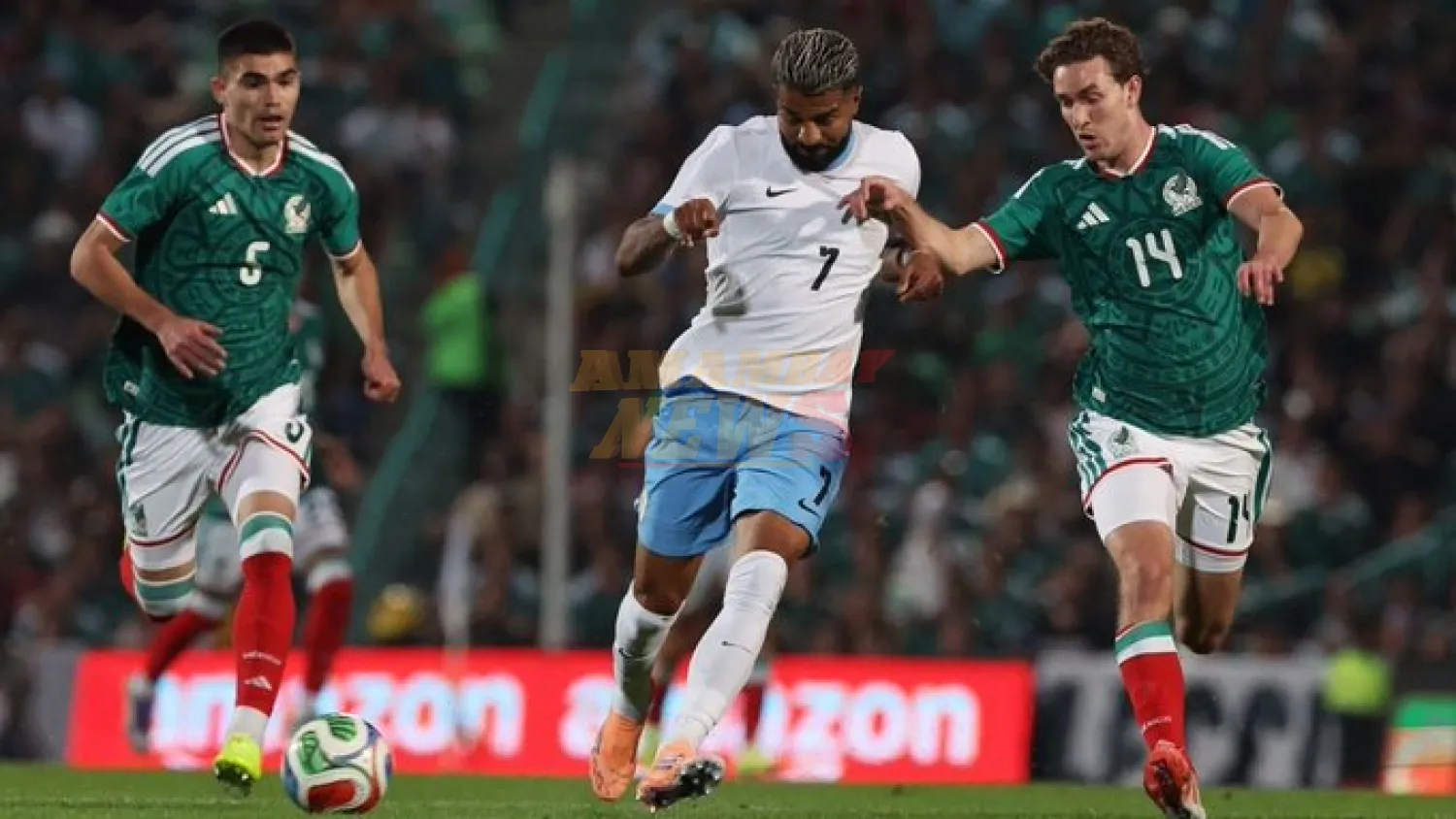 México y Uruguay ofrecen pobre espectáculo en Torreón tras empate sin goles y son abucheados por el público