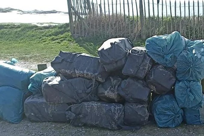 Hallan más de 2 toneladas de cocaína en las playas de Francia