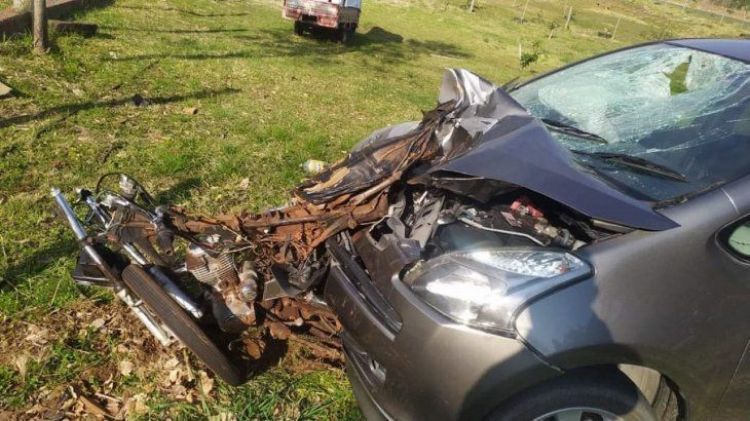 Motociclista muere al ser colisionado por un automovilista en San Juan del Paraná