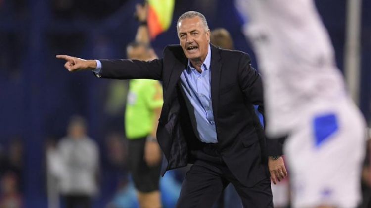 Gustavo Alfaro dio la lista de Ecuador, con dos argentinos en el plantel