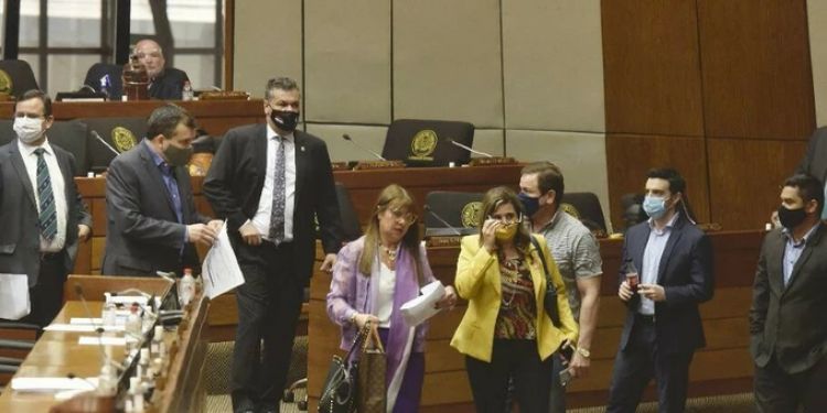 Sancin a Celeste Amarilla es arbitraria "ni Stroessner se anim a tanto", sostiene diputada