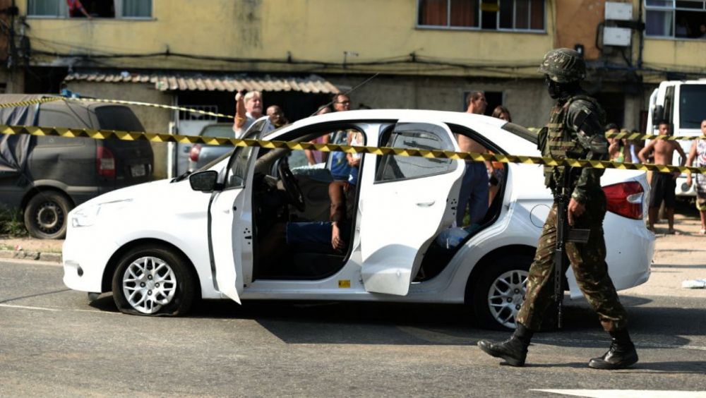La Justicia pone en libertad a soldados que ametrallaron a dos civiles en Río de Janeiro