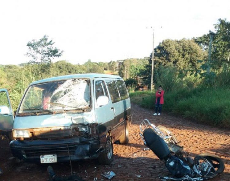 Accidente de tránsito deja un fallecido y una persona internada en Presidente Franco