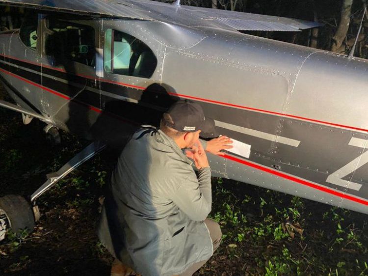 Hallan avioneta abandonada en un establecimiento en General Artigas