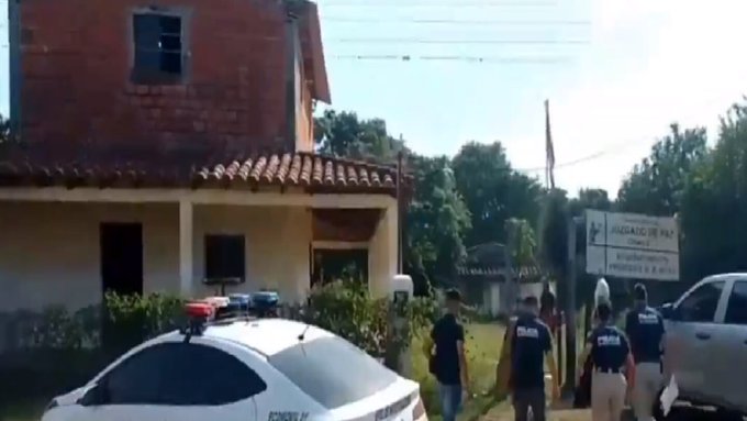 Policía investiga supuesta estafa masiva de una playa de vehículos