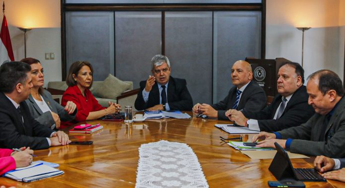 Gobierno ajusta detalles para implementar plan piloto de 100 tobilleras electrónicas en Central