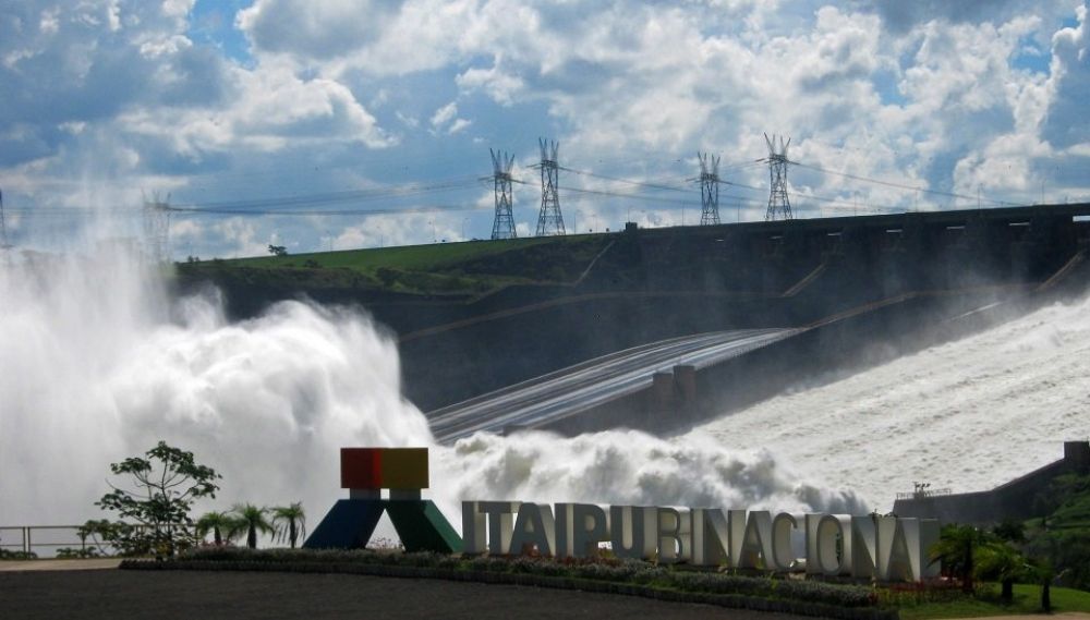 Itaipú y EBY repartieron US$ 265 millones sin control alguno