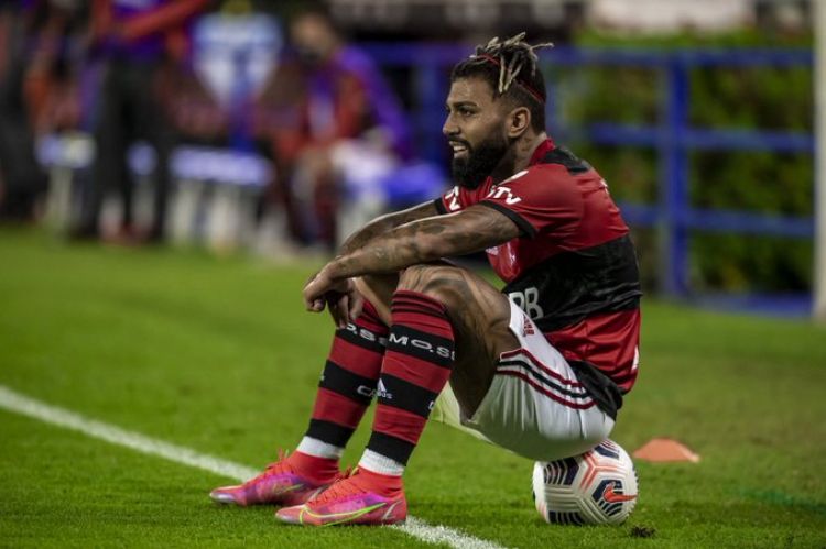 Gabigol es multado por incumplir medidas sanitarias por el coronavirus