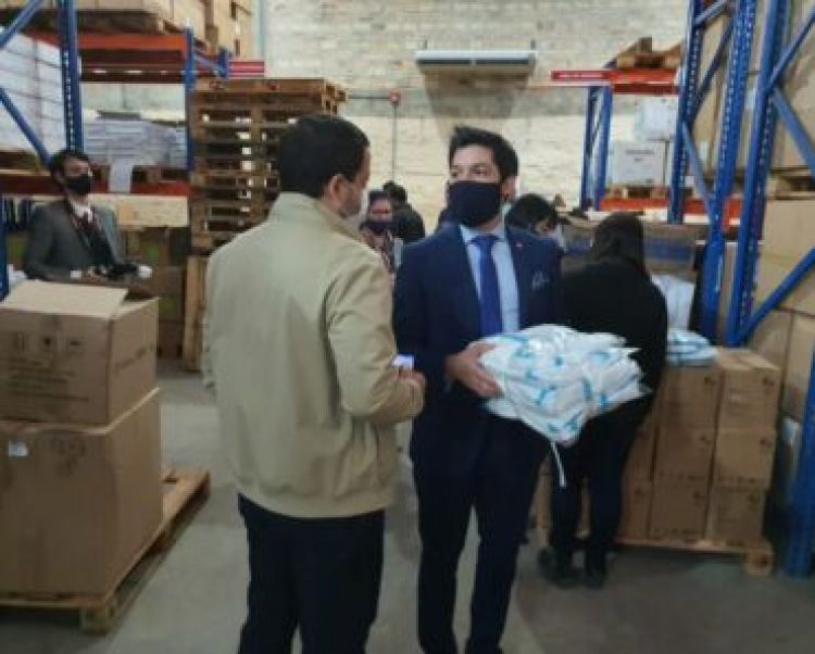 Fiscales incautan muestras de todos los insumos que se encuentran en Parque Sanitario