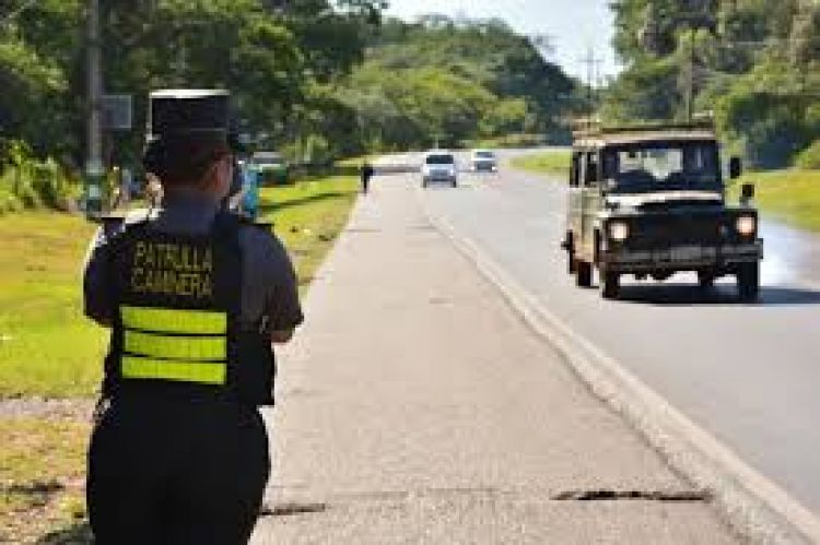 Caminera demoró a casi 380 conductores ebrios esta semana