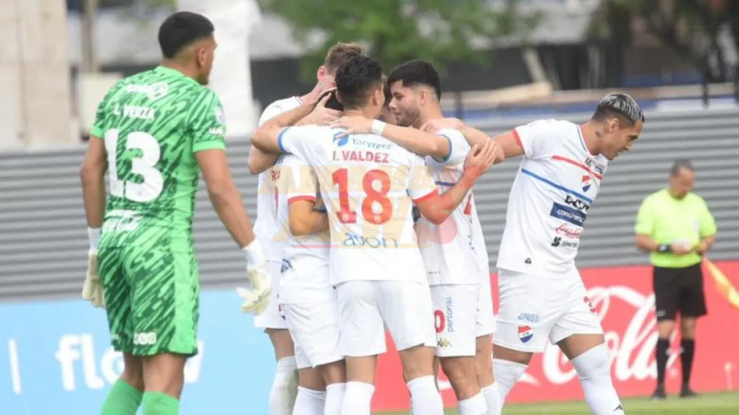 Nacional propina dura paliza a Olimpia