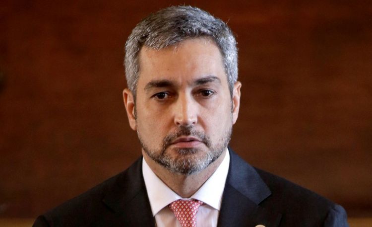 Marito promulga ley para uso de fondos sociales