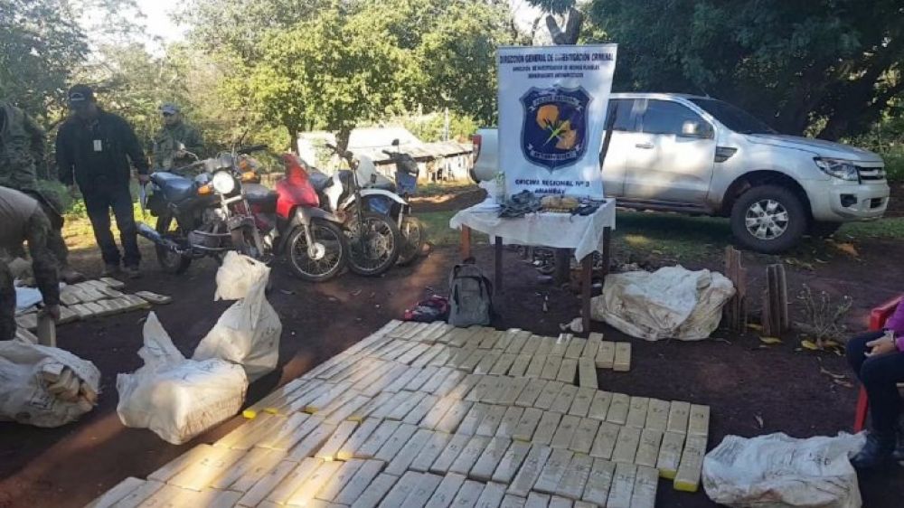 Incautan más de 2.000 kilos de marihuana y detienen a extranjeros