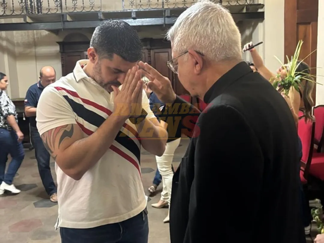 Nenecho inicia ofensiva electoral contra opositores en Asunción