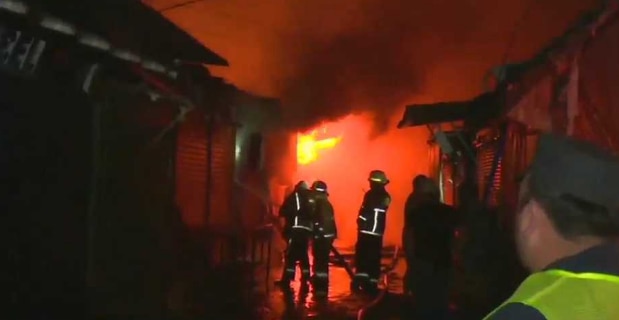Incendio del Mercado 4: “Fue provocado por pirómanos, desgraciados e inadaptados”, afirma director