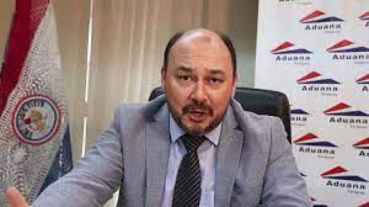 Titular de Aduanas dice que estuvo siempre en contacto con fiscala general en caso de cocaína