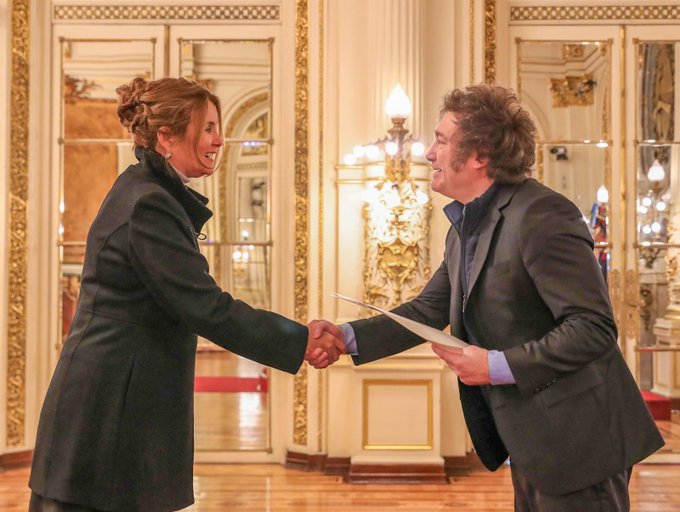 Embajadora paraguaya en Argentina presentó cartas credenciales al presidente Milei