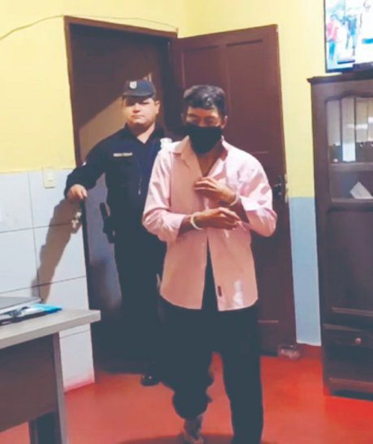 Detienen a hombre por abusar de su hijastro con discapacidad en PJC