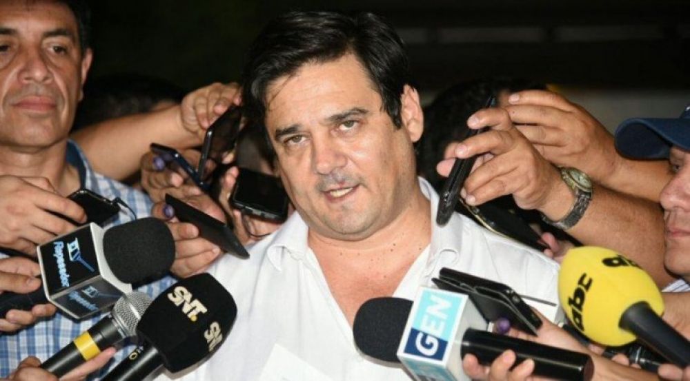 Tras publicaciones Buzarquis paga los 19 millones que debía a su hija de 4 años
