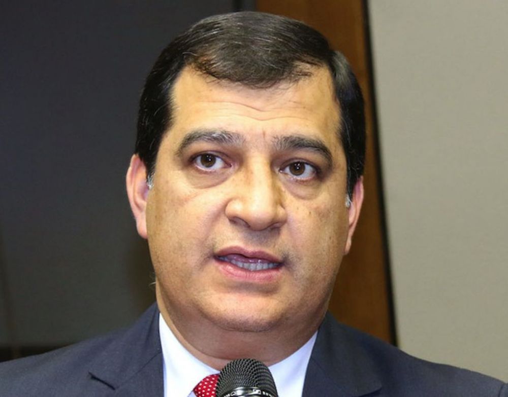 Ministro de Justicia adelanta que echará a varios directores