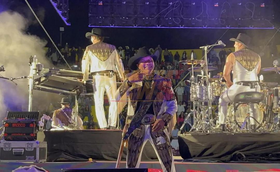 El grupo mexicano Bronco pide a nuevos artistas "letras bonitas" en vez de "dar pena"