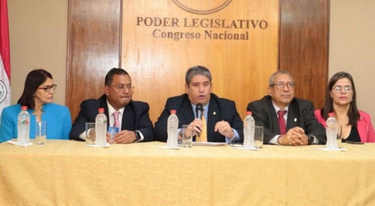 Diputados venezolanos buscan apoyo para retornar al Mercosur y Parlasur