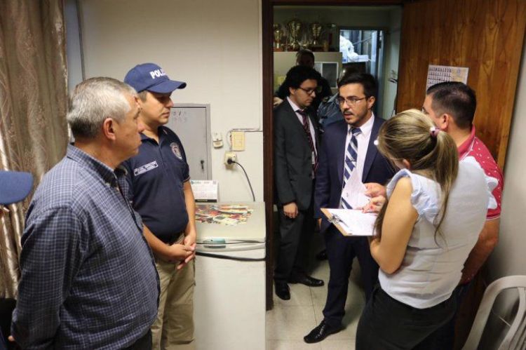 Fiscalía imputa a director de la Cámara de Diputados por caso del taxista planillero