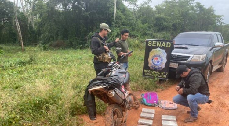 Detienen a un narco-delivery en Horqueta que llevaba casi 12 kilos de marihuana