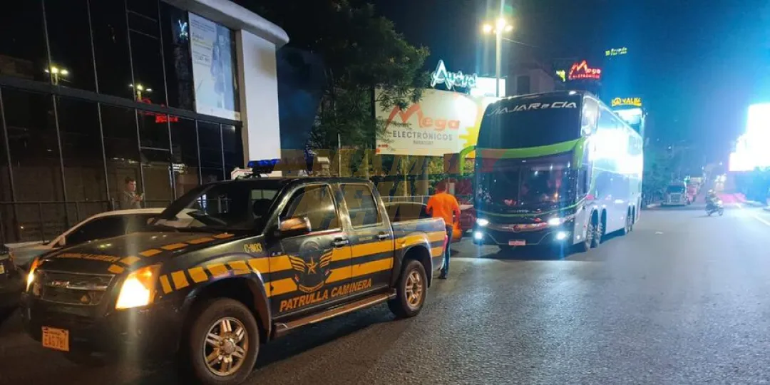 Buses brasileños fueron demorados por infringir acuerdos internacionales de turismo
